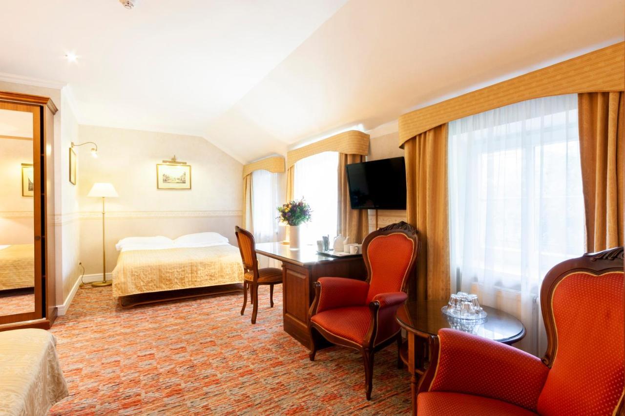 Story Inn Self Check-In Hotel VNO Esterno foto