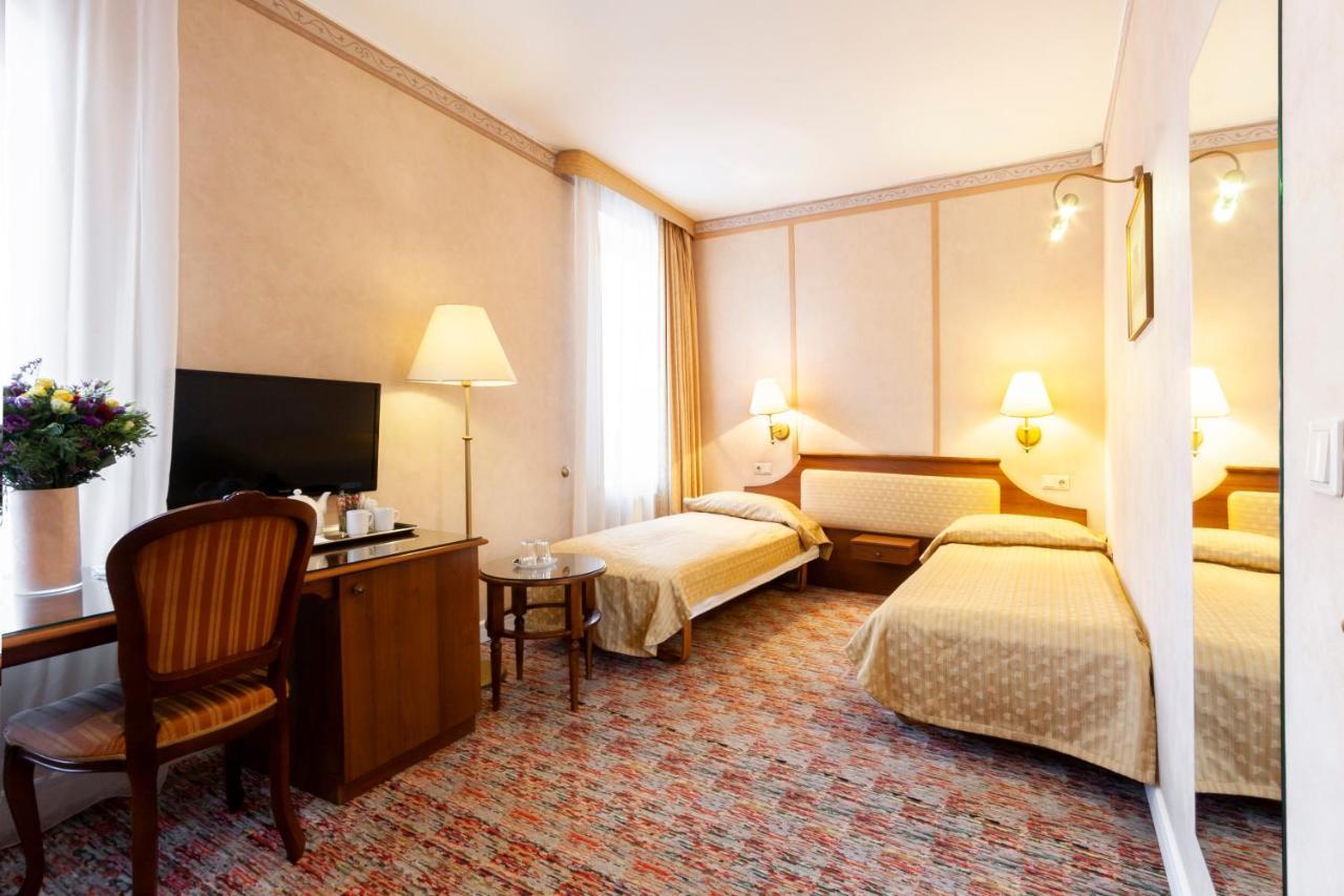 Story Inn Self Check-In Hotel VNO Esterno foto