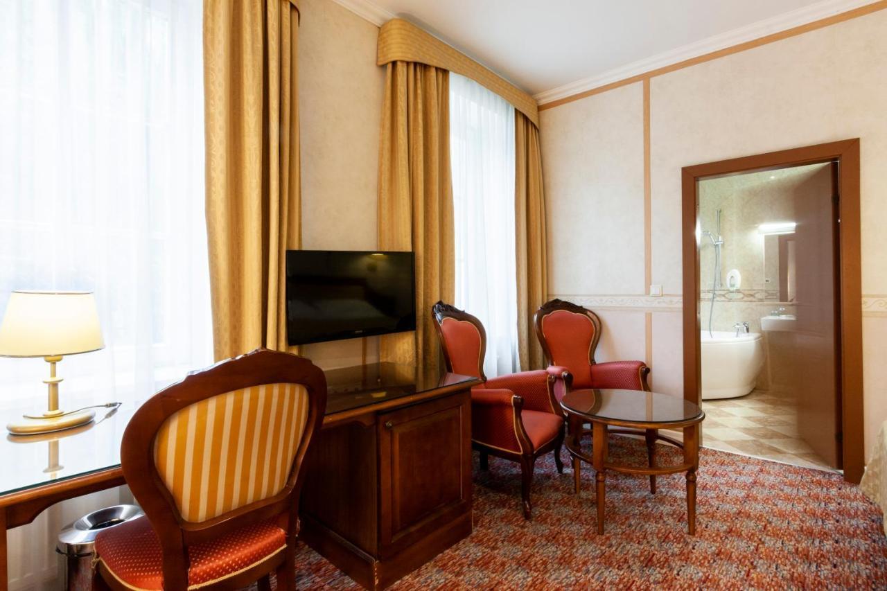 Story Inn Self Check-In Hotel VNO Esterno foto