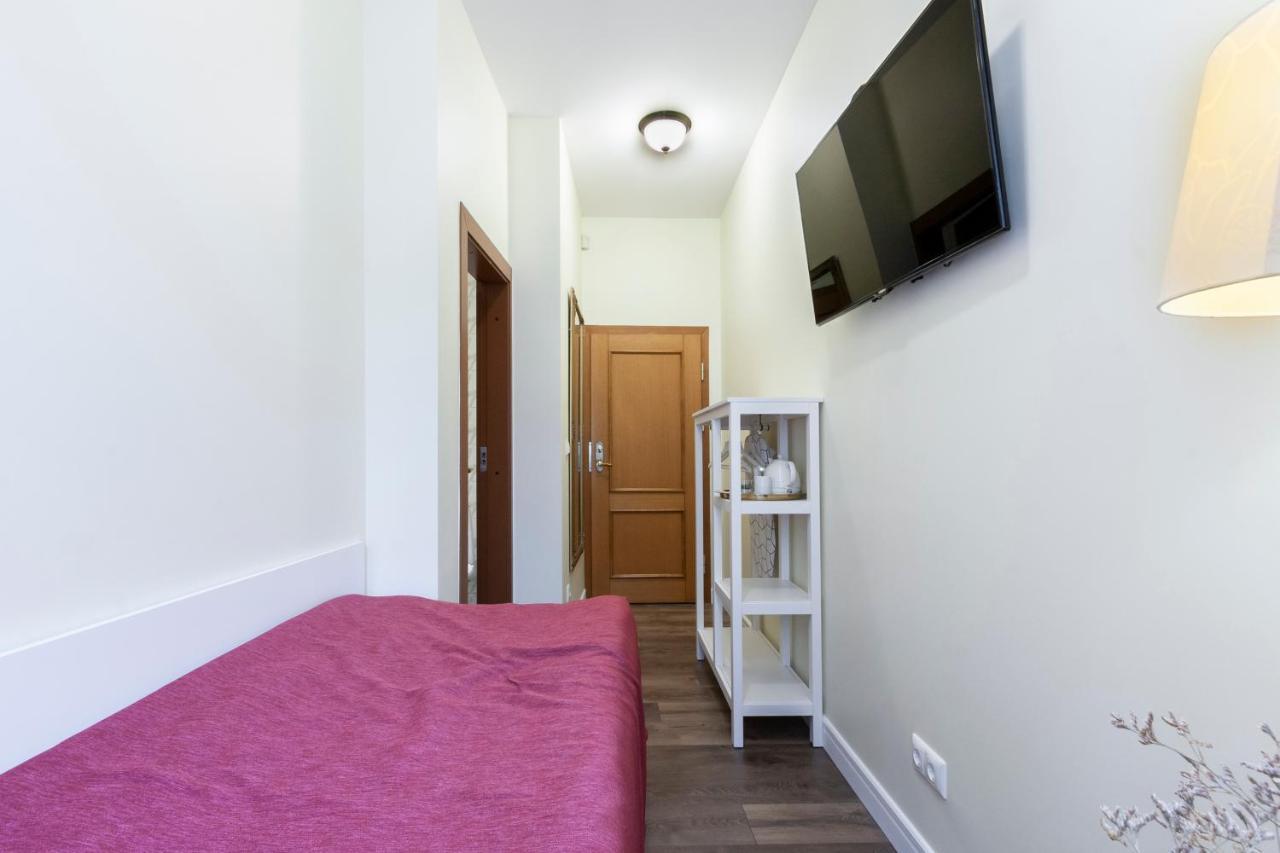 Story Inn Self Check-In Hotel VNO Esterno foto