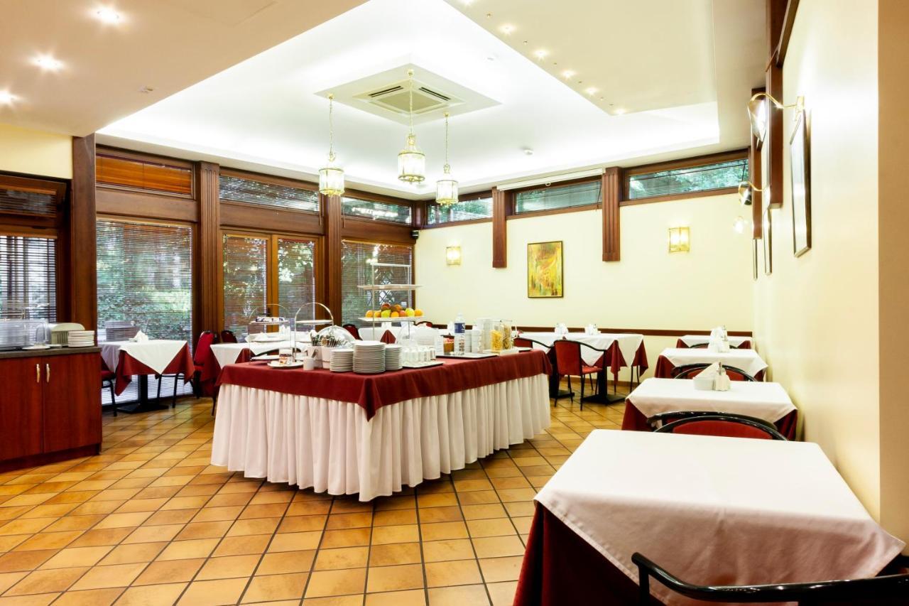 Story Inn Self Check-In Hotel VNO Esterno foto